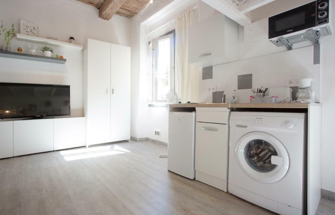 GregBnb-com - Filet suspendu ! - PARKING INCLUS - CLIMATISÉ - WIFI -15min Gare Tolone Esterno foto