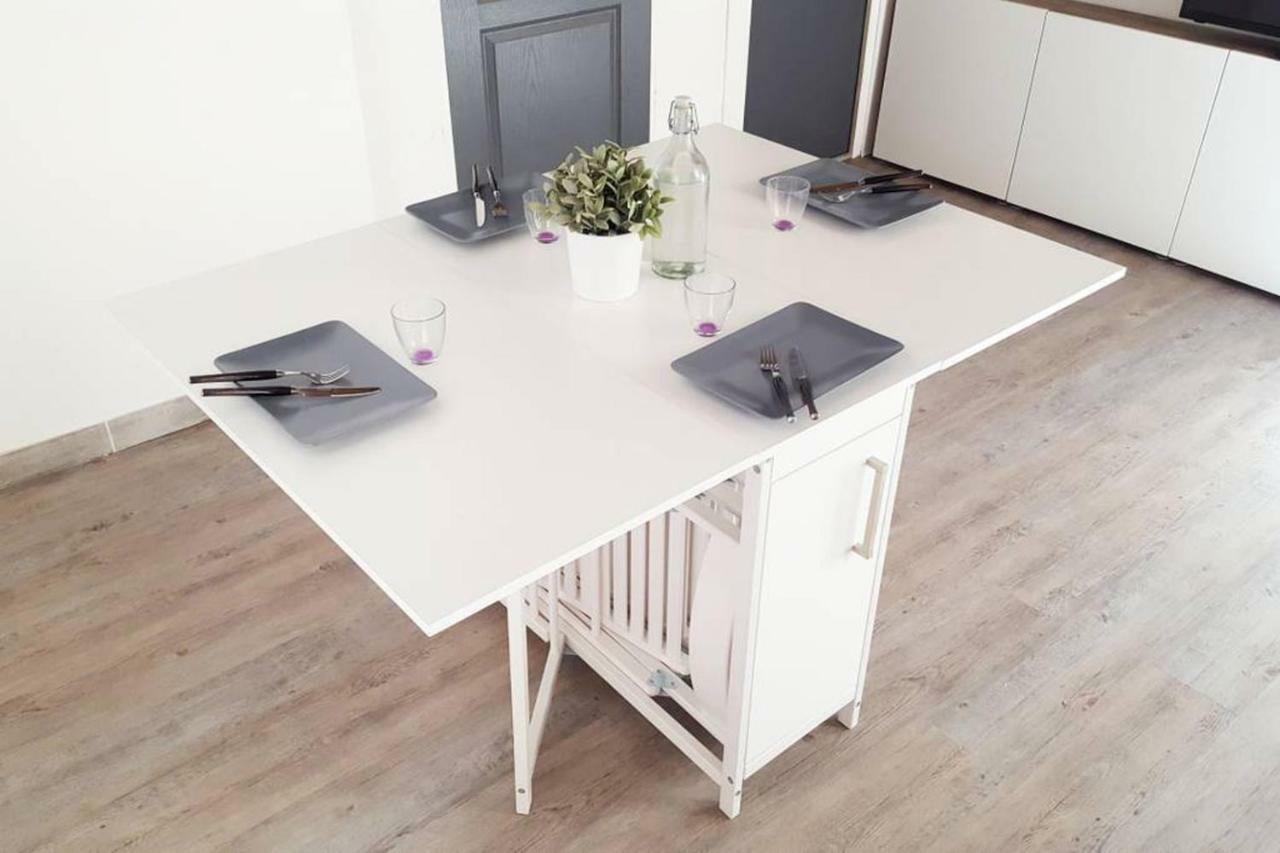 GregBnb-com - Filet suspendu ! - PARKING INCLUS - CLIMATISÉ - WIFI -15min Gare Tolone Esterno foto
