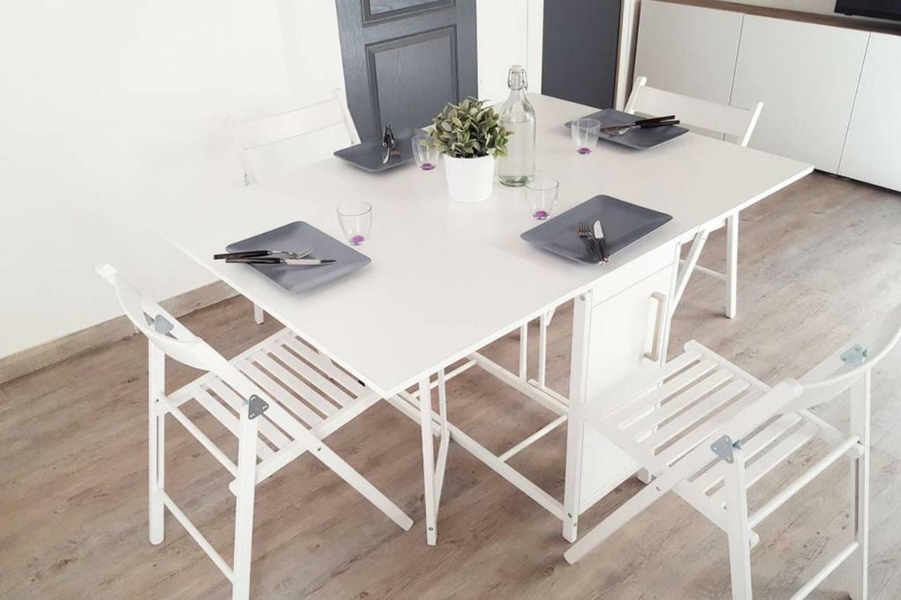 GregBnb-com - Filet suspendu ! - PARKING INCLUS - CLIMATISÉ - WIFI -15min Gare Tolone Esterno foto